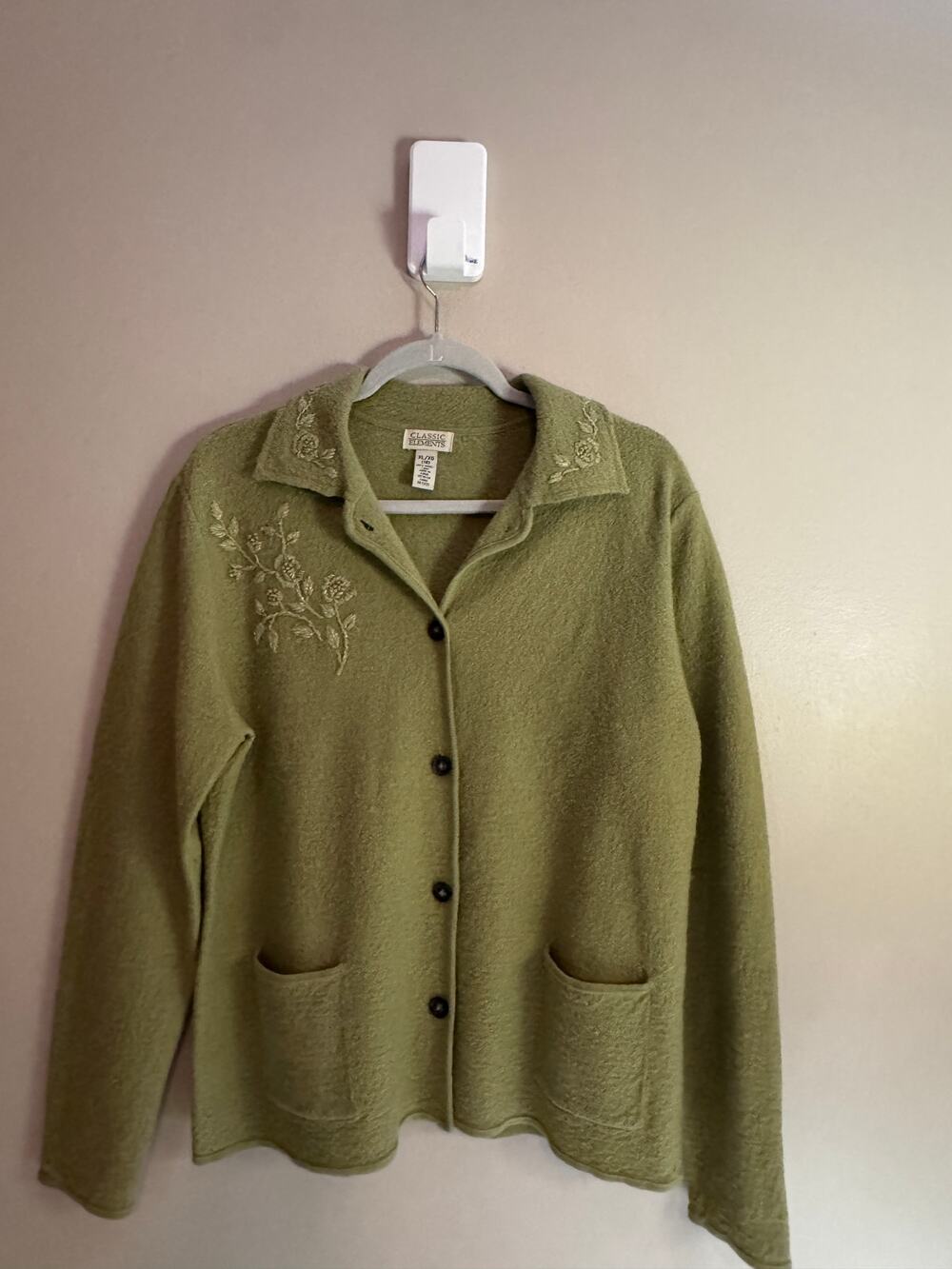 Classic Elements XL 100% Wool Cardigan Olive Green Floral Embroidered Sweater